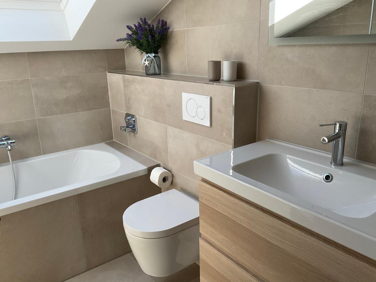 Charmante Ferienwohnung 100 Qm Gross Umstadt Bagian luar foto